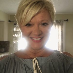 Meet your Posher, Renee